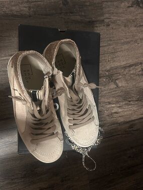 ShuShop Beige High-Top Women's Sneakers